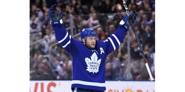 Toronto Maple Leafs vernieuwt Morgan Rielly met een contract van 8 jaar